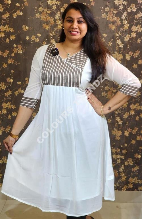 Nice white viscose short kurti of hand Embroided chikankari Lucknow Ch –  Lucknow Chikan Emporium